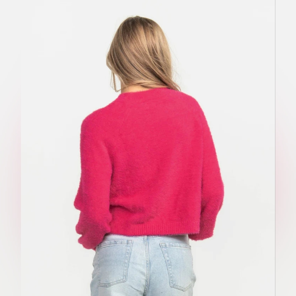 Southern Shirt Cropped Feather Sweater In Pink‎ - Picture 3 of 8